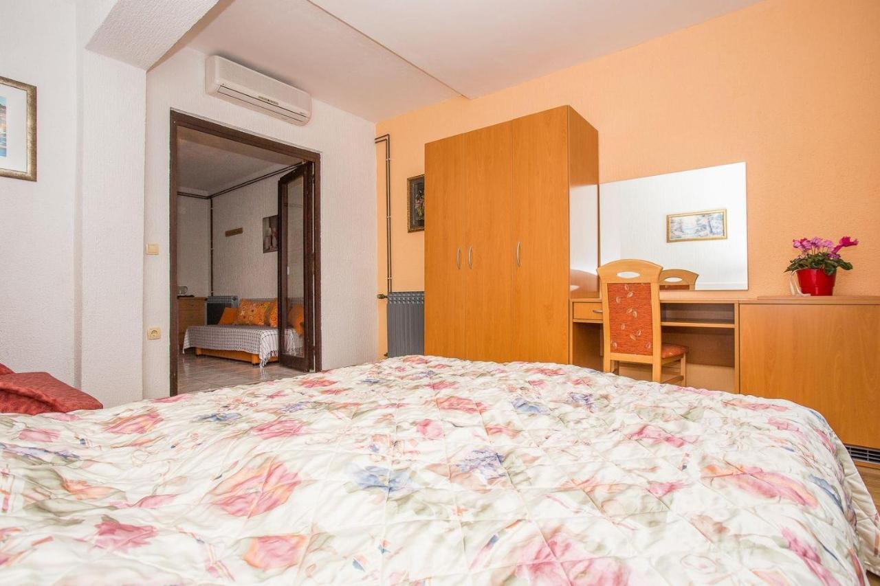 Apartments Mira On The Peljesac Peninsula Оребич Экстерьер фото